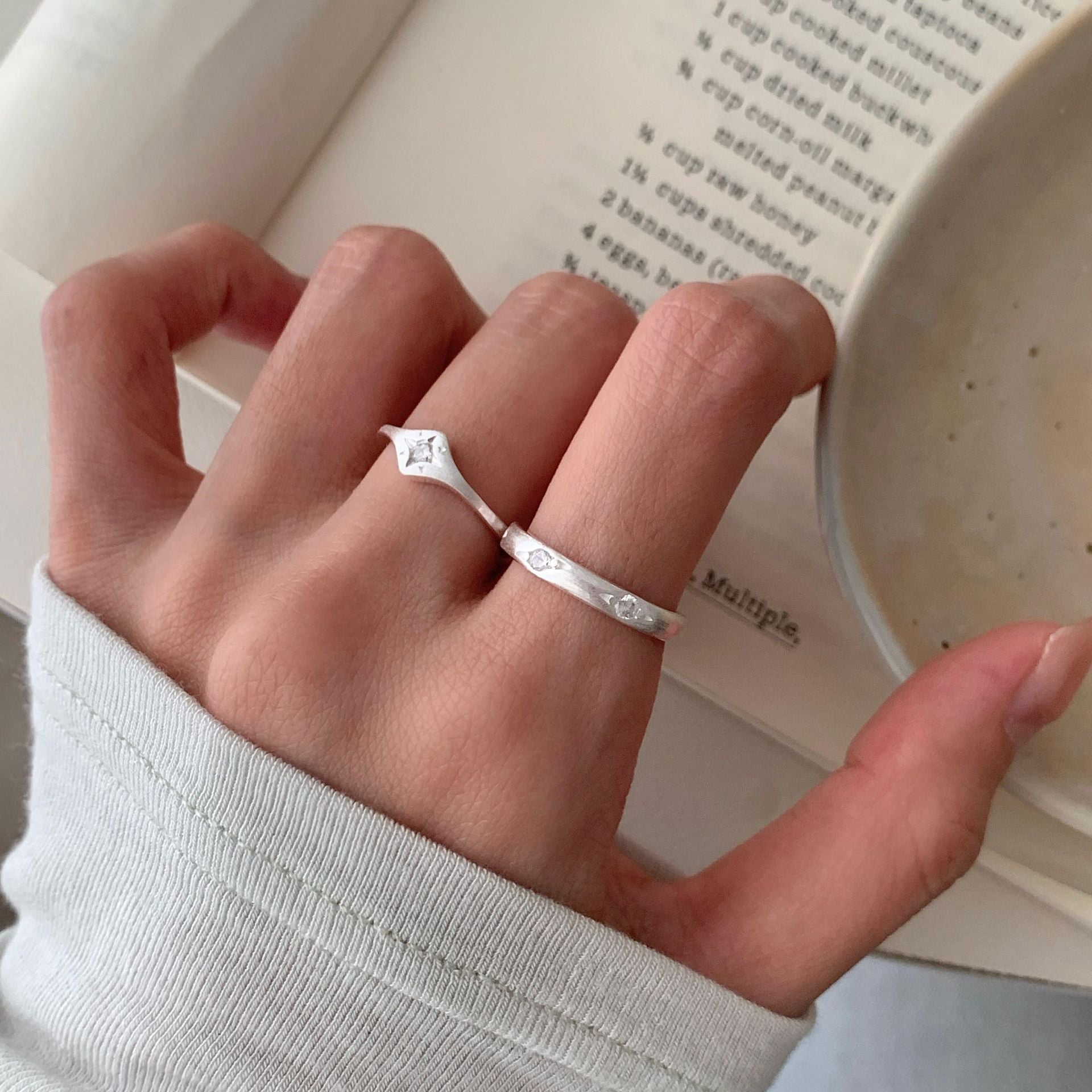 S925 sterling silver matte brushed eight-star flashing zirconium ring