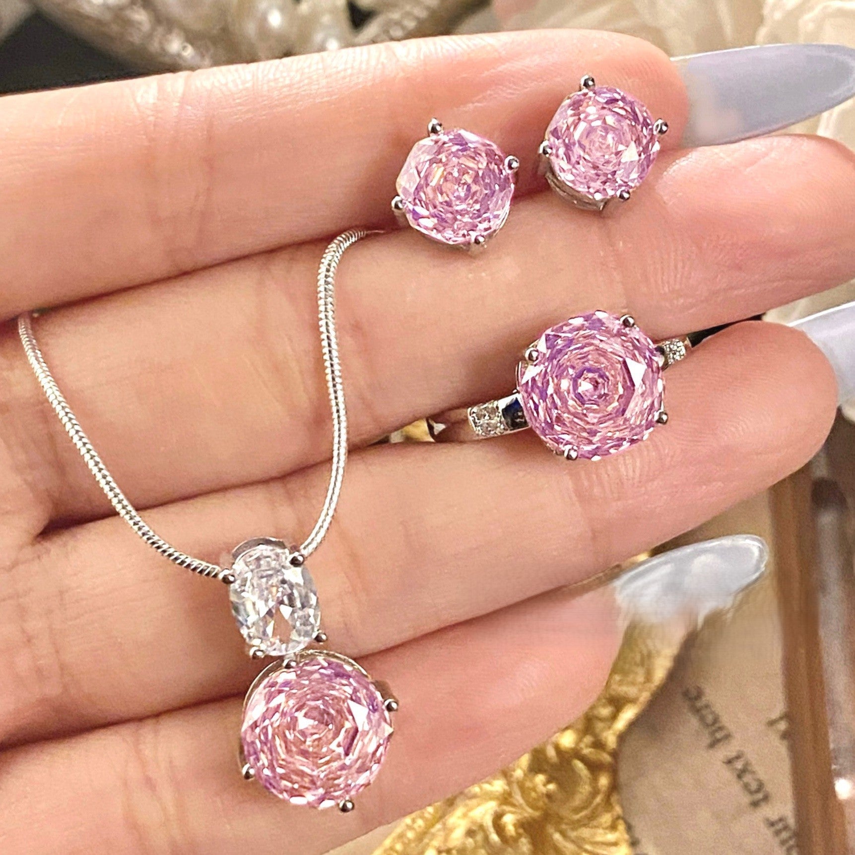 ローズブルー高炭素ダイヤモンドネックレスリングイヤリングセット