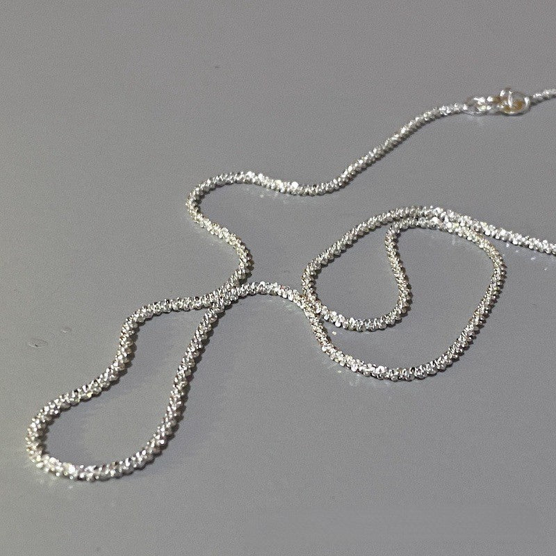S925スターリングシルバーの輝くネックレス