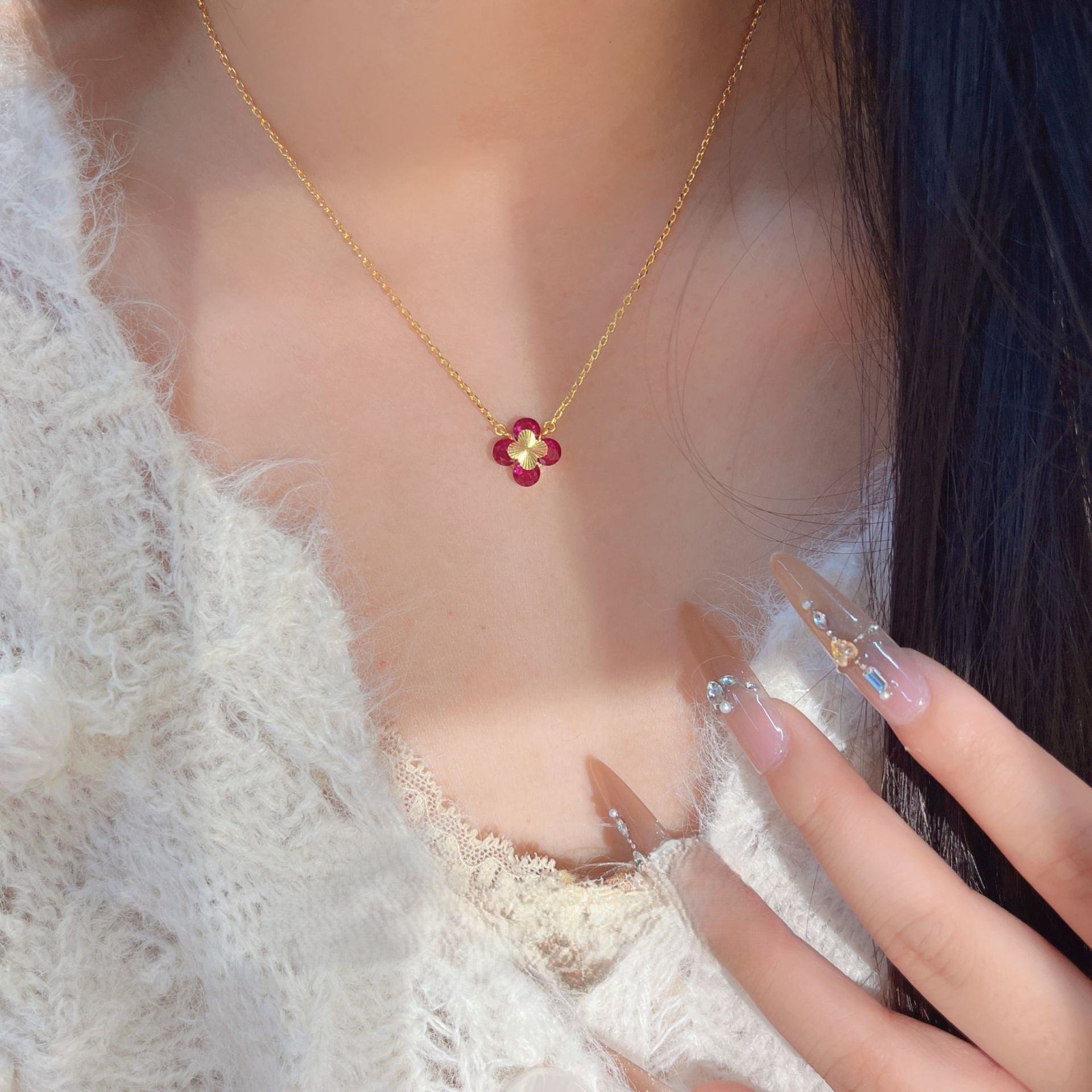 Red corundum blue white diamond four-leaf clover laser necklace bracelet earrings set