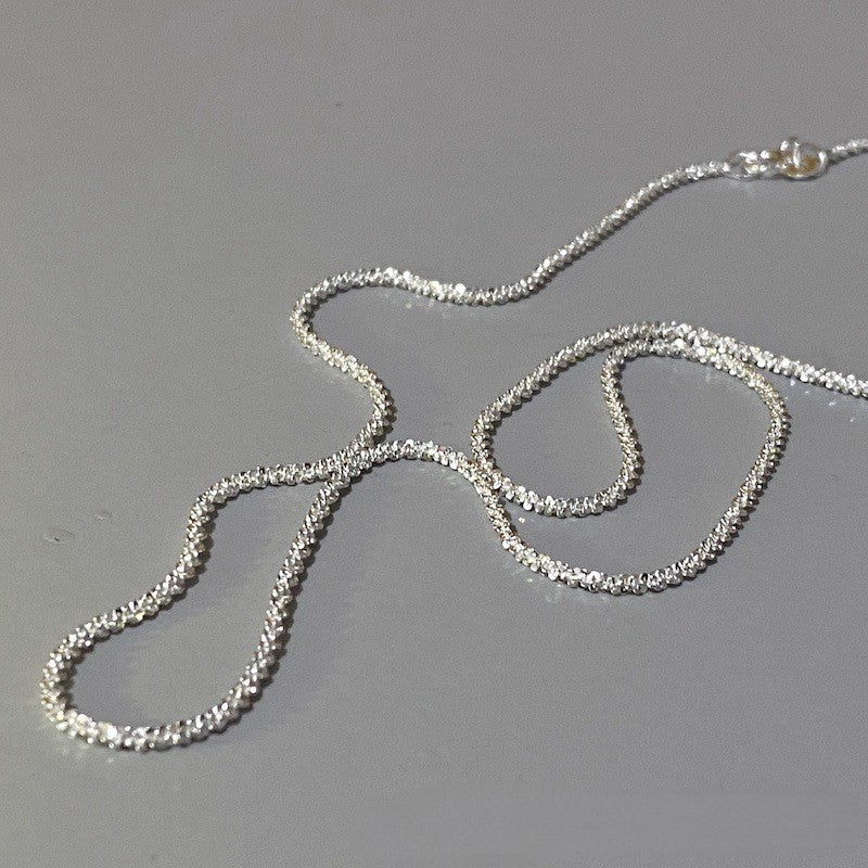 S925スターリングシルバーの輝くネックレス