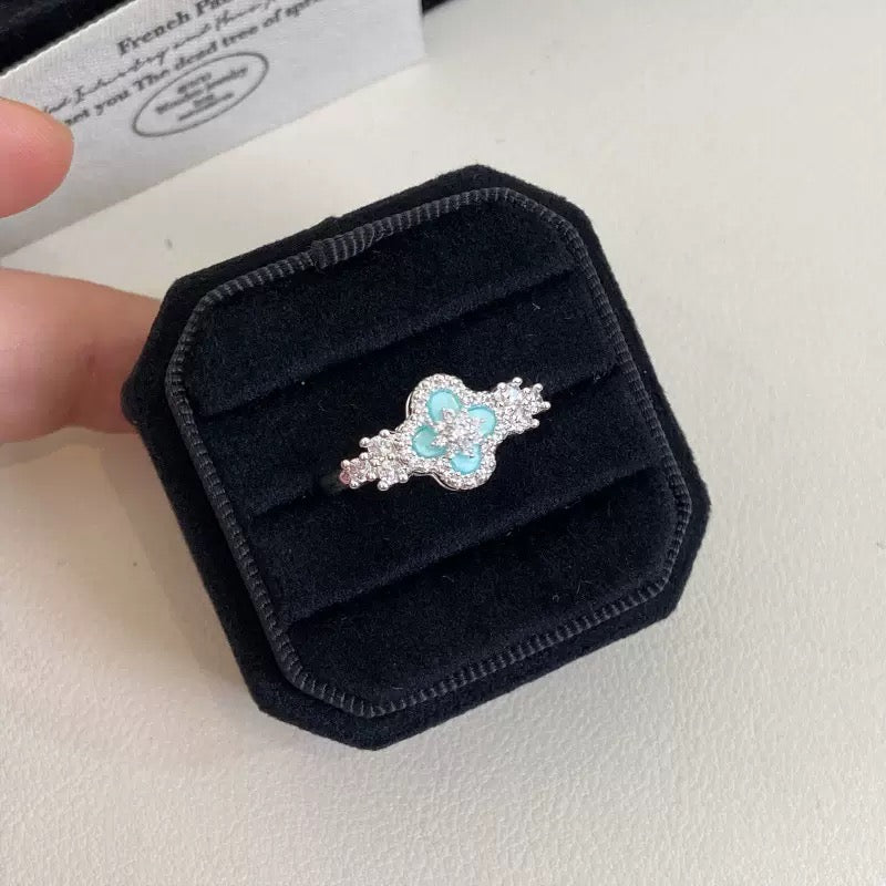Sky Blue Four-Leaf Clover Jewelry Set