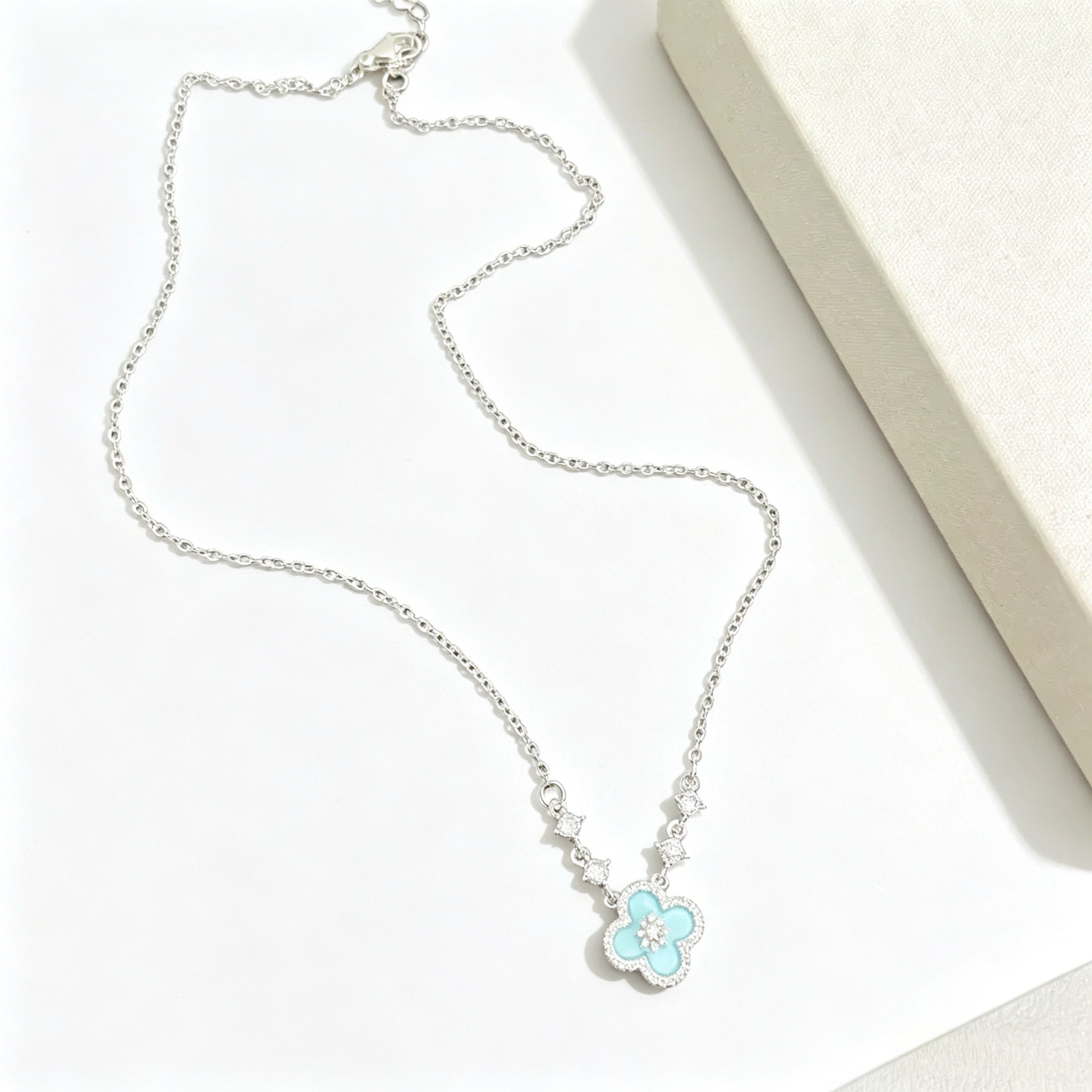 Sky Blue Four-Leaf Clover Jewelry Set