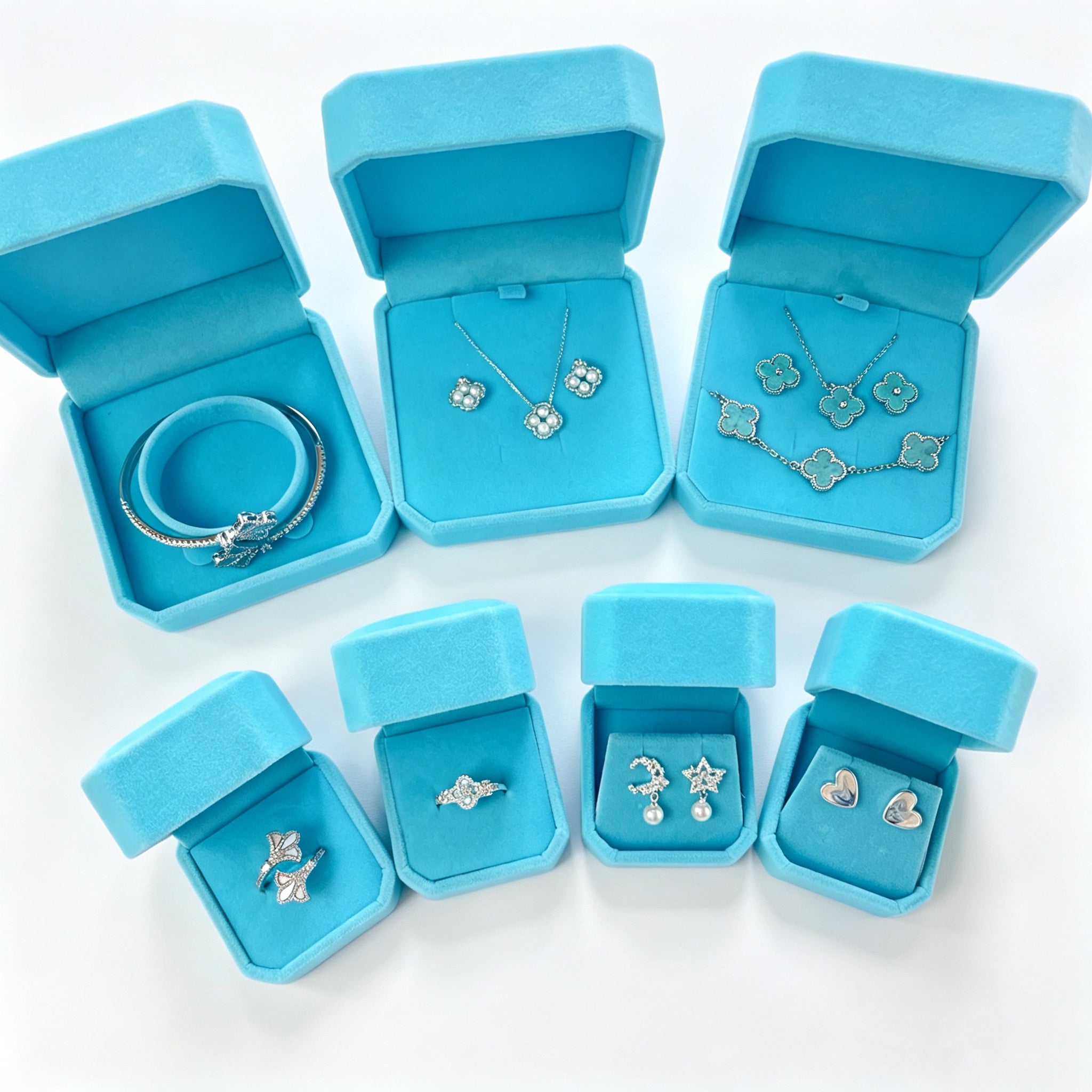 Blue Four Leaf Clover Curated Set