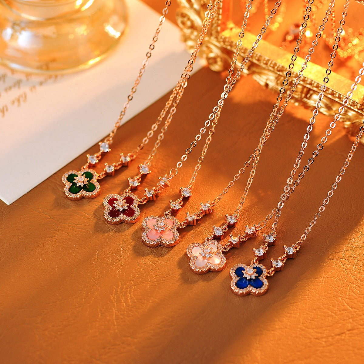 Natural Fritillaria Lucky Clover Bracelet Necklace Set