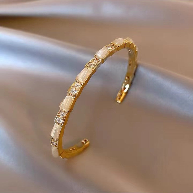 Cat's eye slub bracelet