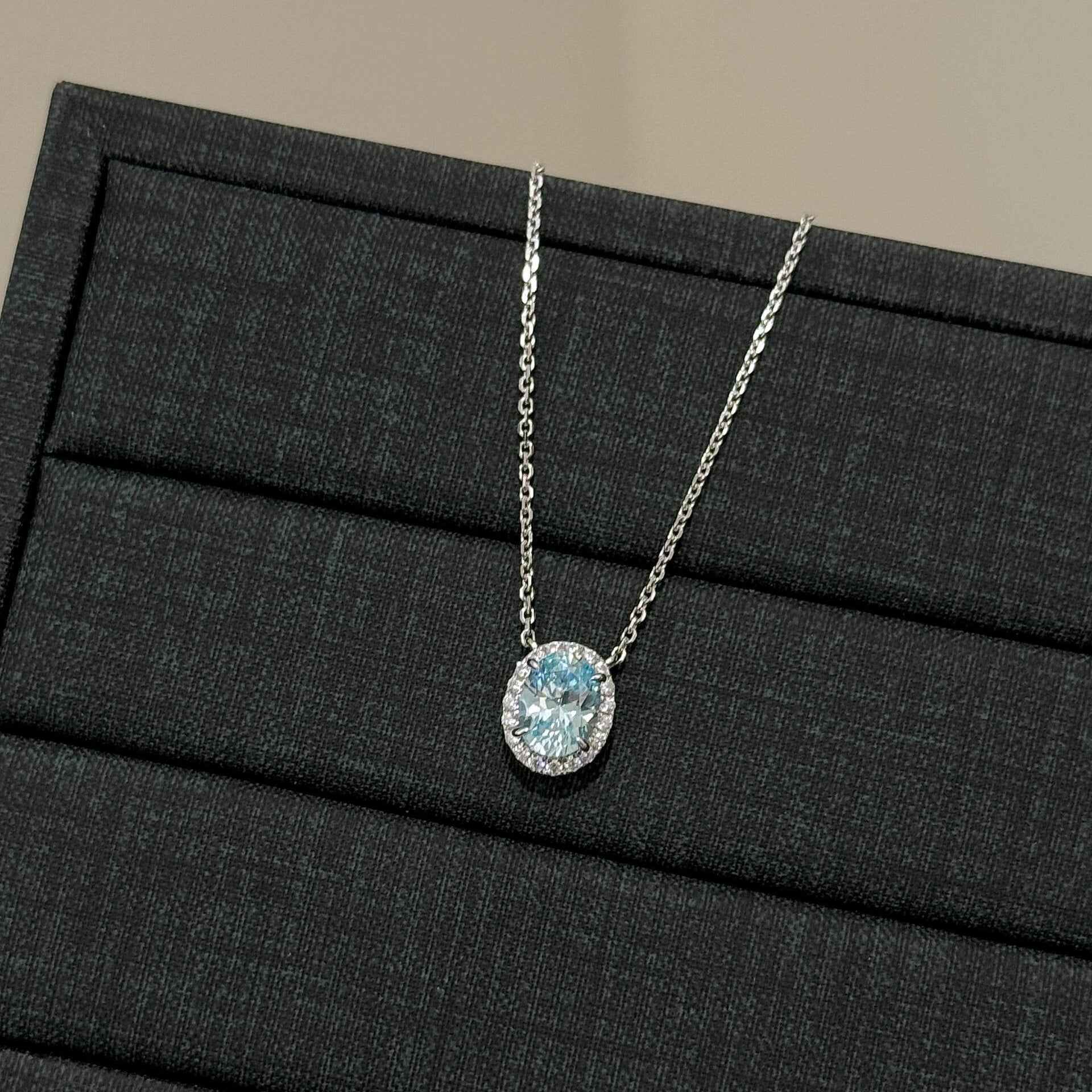 S925 Sterling Silver Aquamarine Oval Pigeon Egg Diamond Ring Necklace