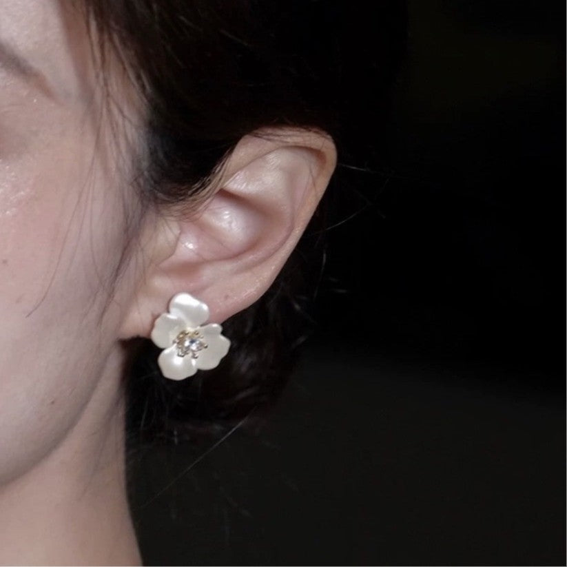 flower earrings